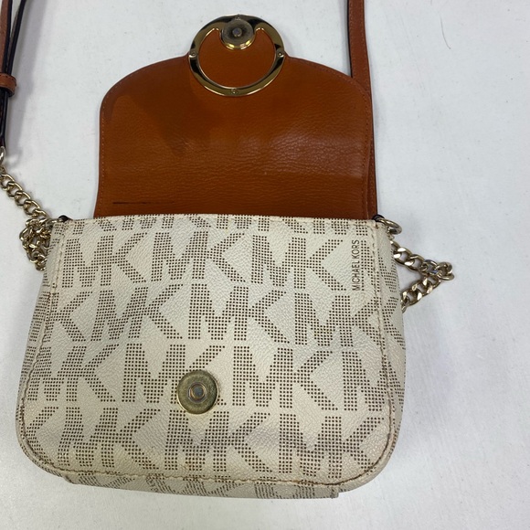 Michael Kors Cream Logo Crossbody Bag with Gold Hardware - Picture 7 of 10